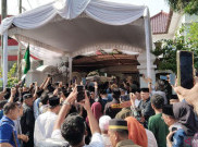 Alex Noerdin Dimakamkan di TPU Kebun Bunga, Program Sekolah Gratis Jadi Warisan Abadi