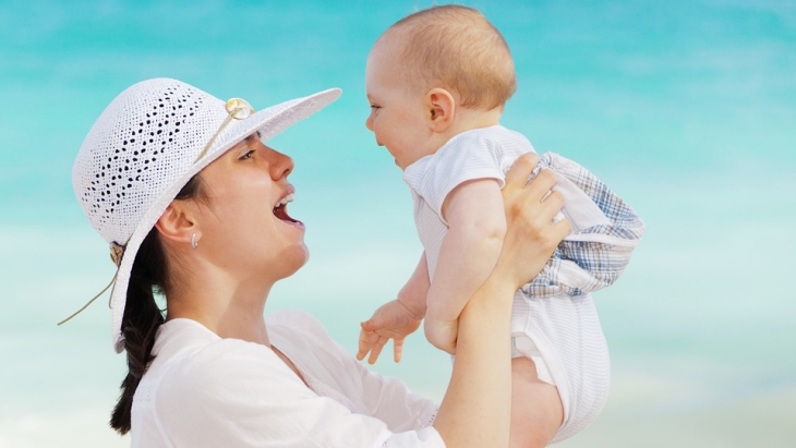 Ingin Traveling Bersama Bayi? Ini Tipsnya