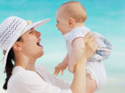 Ingin Traveling Bersama Bayi? Ini Tipsnya