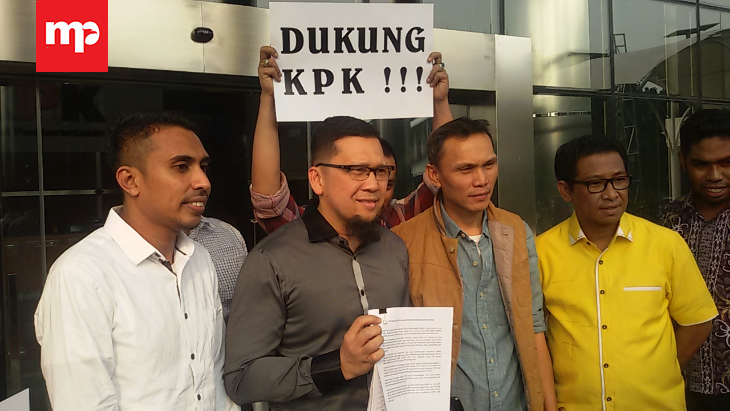 Sikapi Status Tersangka Setya Novanto, Golkar Main Dua Kaki  