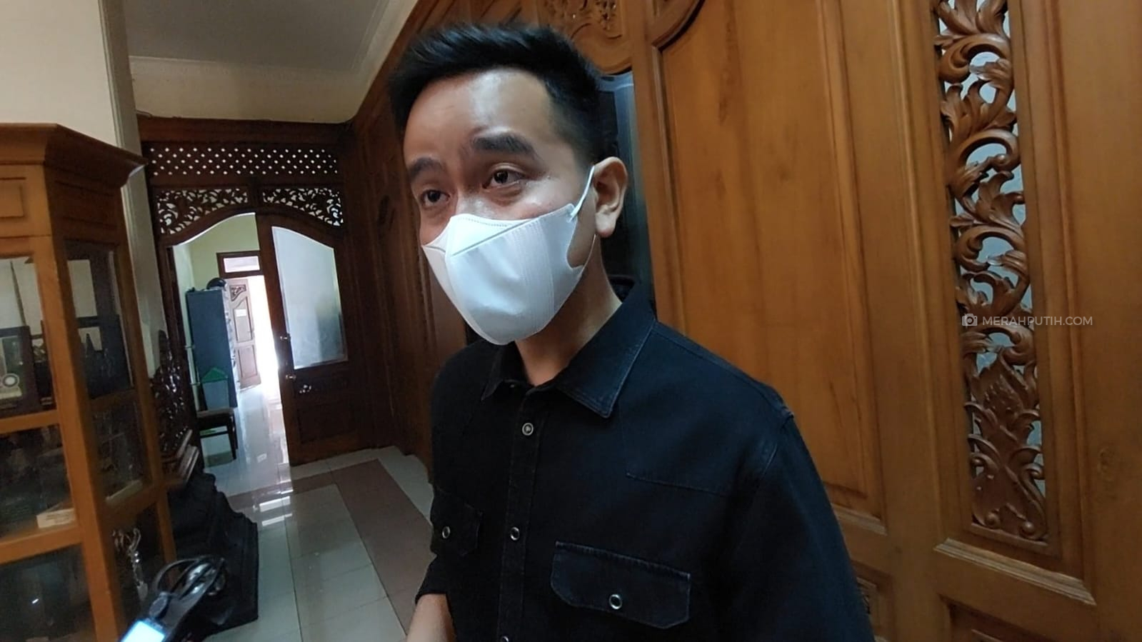 Waroeng SS Sunat BSU, Gibran Buka Suara