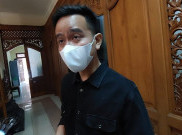 Waroeng SS Sunat BSU, Gibran Buka Suara