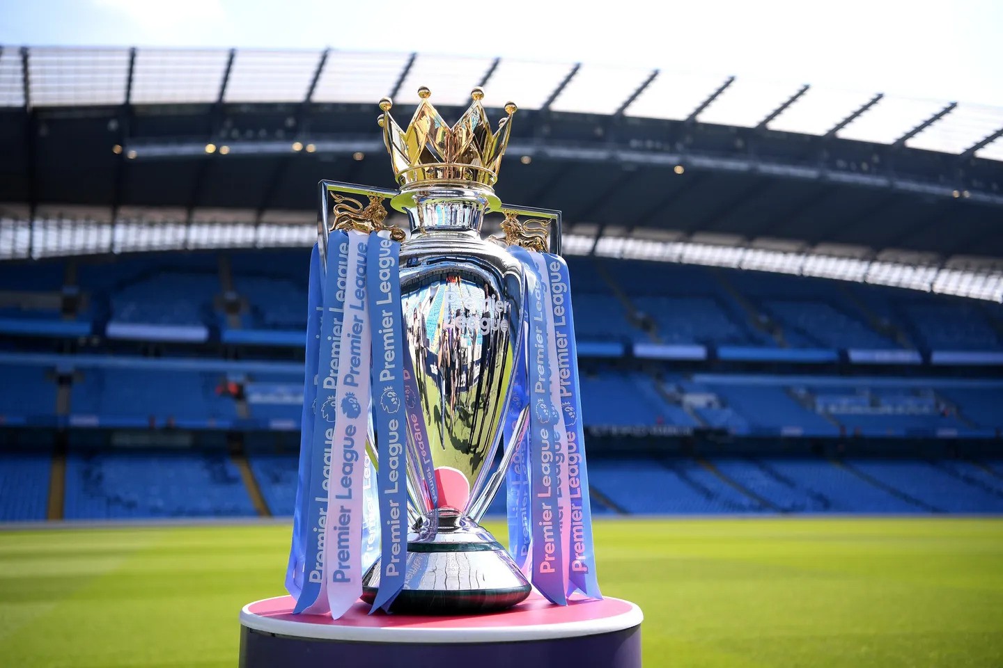 Pecah Rekor Lagi! Klub Liga Inggris Habiskan Rp 66,6 Triliun di Bursa Transfer 2025