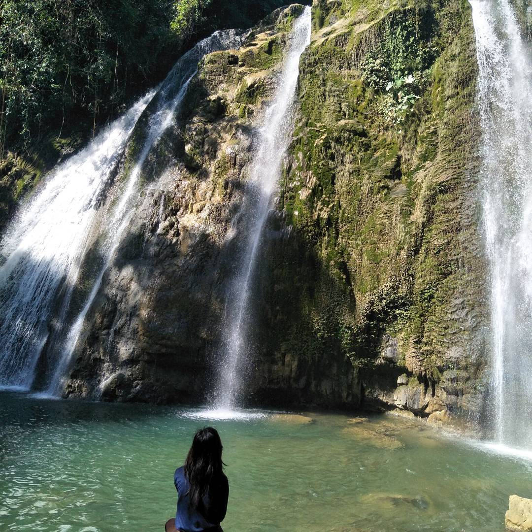 Suasana di Air Terjun Pabeti Lakera. (Foto: Instagram/@yohmurri)
