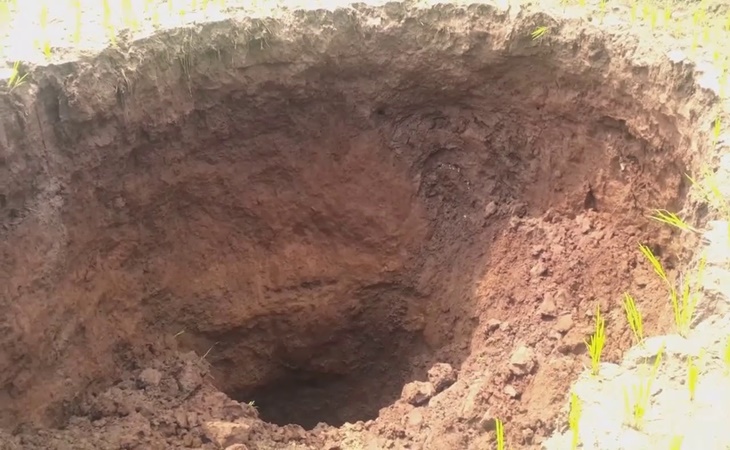Lubang Misterius Tiba-Tiba Muncul, Polres Sukabumi Kota Pasang Garis Polisi