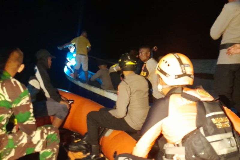 Bocah 10 Tahun Hilang di Sungai Inggoi, Pawang Buaya Ternate Ikut Turun Tangan