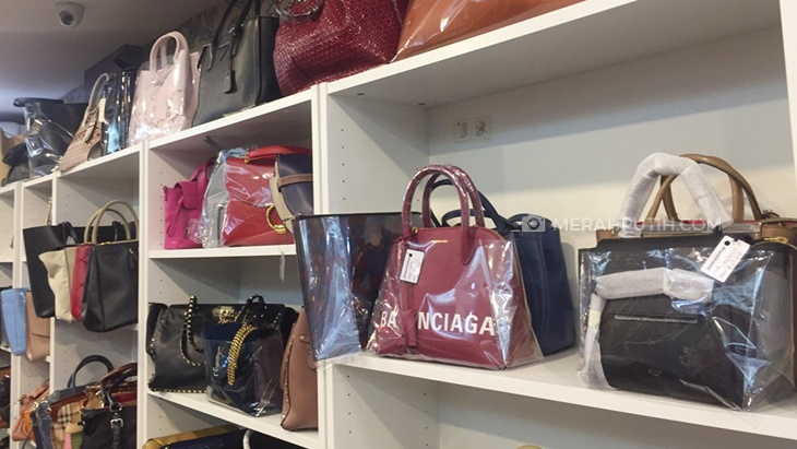 Barang Preloved Branded Masih Menjadi Primadona di Tengah Pandemi