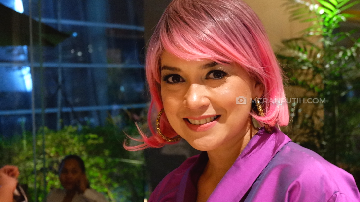 Jadi Orang Tua Millennial, Ira Wibowo Bebaskan Anak