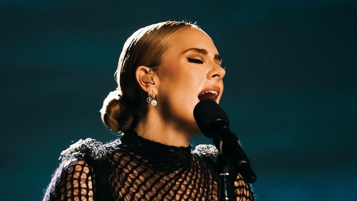 Adele Gelar Konser Luring Januari hingga April 2022