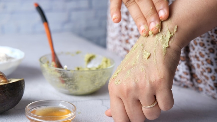 Dijadikan sebagai masker rambut. (Foto: unsplash/Towfiqu Barbhuiya)