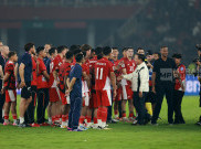 Momen Presiden Prabowo Memberikan Apresiasi kepada Pemain Timnas Indonesia usai laga Lawan China