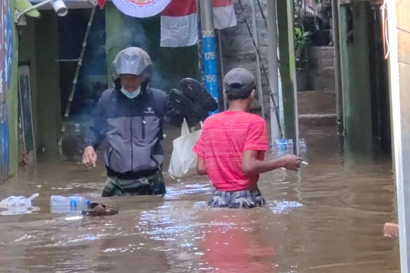 7 Ruas Jalan Jakarta Terendam Banjir Akibat Hujan Deras