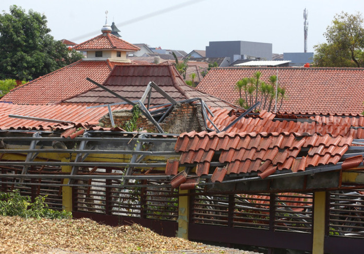 Pemprov DKI Jakarta Buru-Buru Revitalisasi 11 Gedung Rusak Parah Buntut Atap Sekolah Ambruk di Kebayoran