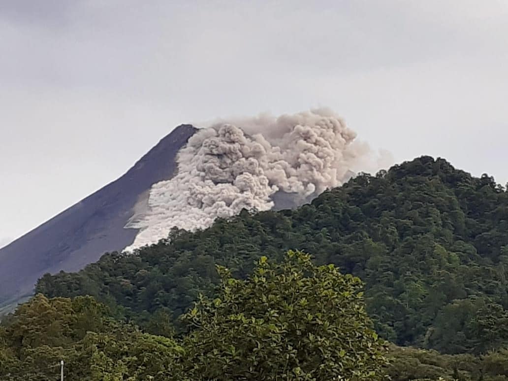 Erupsi