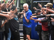 Pelatih Persib Minta Maaf kepada Bobotoh, Ada Apa?