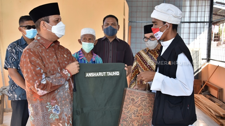  Kepala BNPT Komjen Boy Rafli Amar menemui eks panglima Jamaah Ansharusy Syariah (JAS) Gunawan, Jumat (25/9) pagi. (Foto: MP/Kanugrahan)