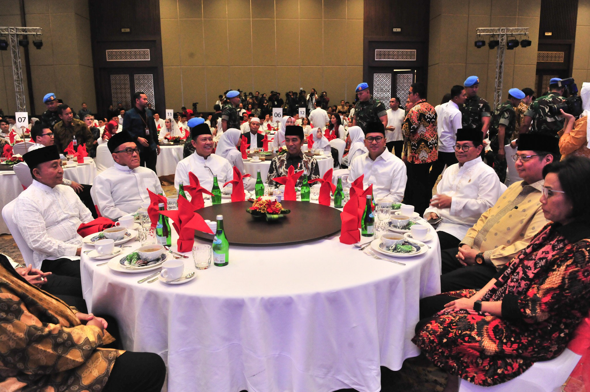 Jokowi Perintahkan Pejabat Tidak Gelar Bukber dan Open House Lebaran