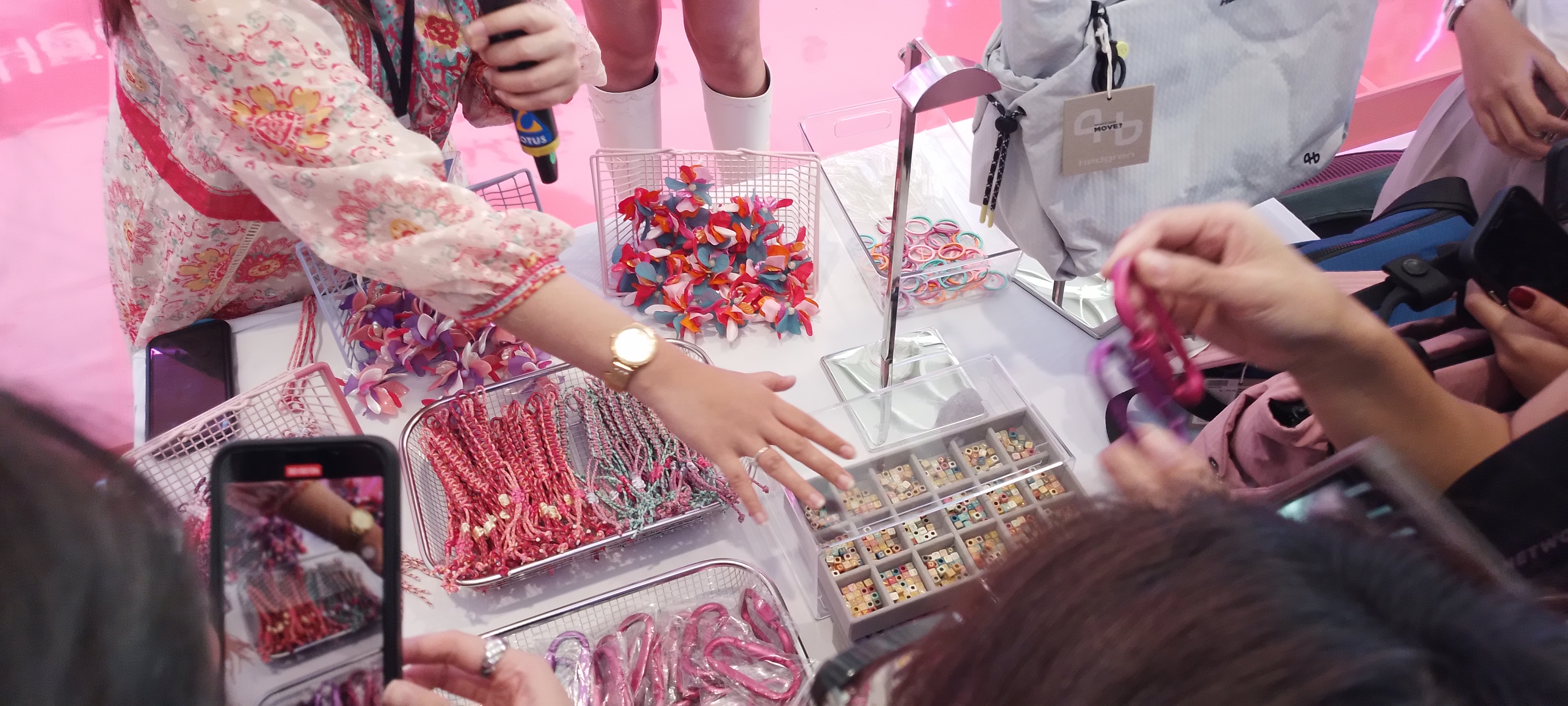 Serunya Workshop Bag Charm Artisane di Wondherland by USS Her