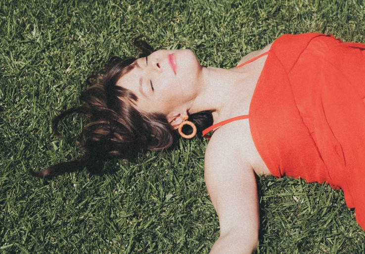Lenka Kembali dengan Album 'Good Days', Hadirkan Musik Hangat di Tengah Ketidakpastian