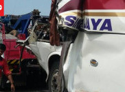 Bus Sinar Jaya Tabrak Truk di Tol Cipali, Dua Penumpang Tewas 