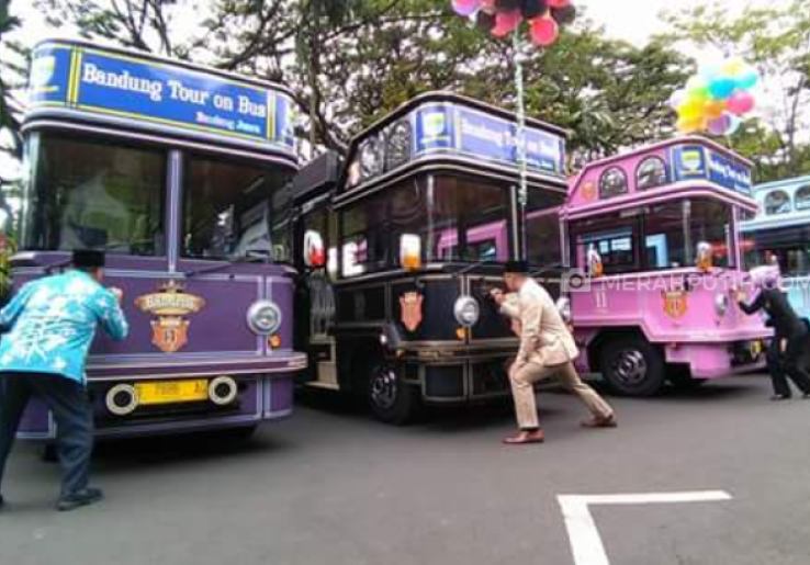 Menjelang Lengser Ridwan Kamil Beli 12 Bandros Wisata