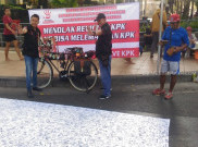  Massa Pro dan Kontra Revisi UU KPK Gelar Aksi di CFD Surabaya