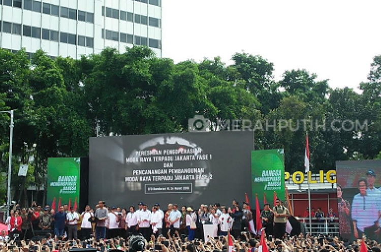 Jokowi Ajak Masyarakat Tunjuk Jari Saat Peresmian MRT