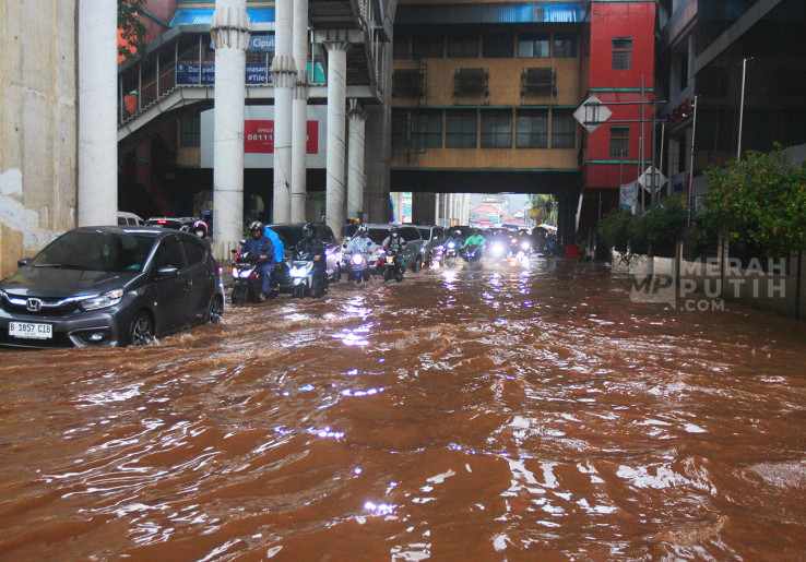Cegah Banjir di ITC Cipulir, Dinas SDA DKI Siagakan Pompa Sejak Sebelum Hujan