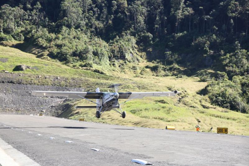 Freeport Indonesia Kembali Bangun Lapangan Terbang Perintis