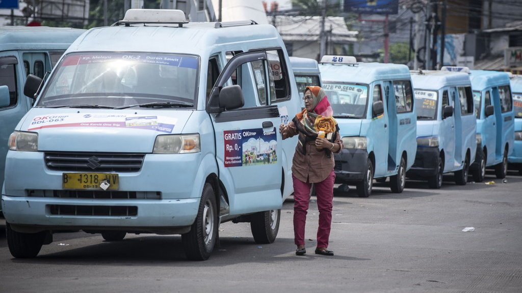 Kemenhub Keluhkan Transportasi yang Sulit Diatur Saat New Normal