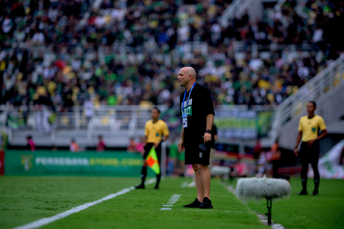 Persebaya Tutup Super League dengan Kemenangan 5-0 atas Persik untuk Berada di 4 Besar, Bernardo Tavares Soroti Sikap Pemain