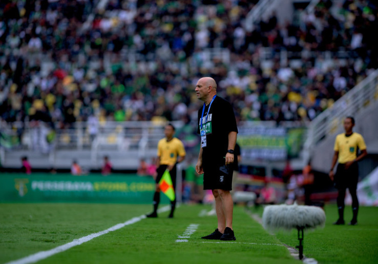 Persebaya Tutup Super League dengan Kemenangan 5-0 atas Persik untuk Berada di 4 Besar, Bernardo Tavares Soroti Sikap Pemain