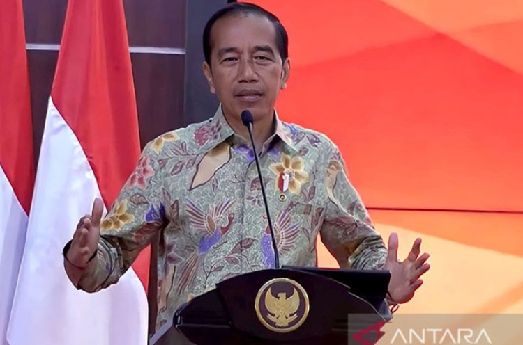 Jokowi Minta Anak Buahnya Manfaatkan Momentum Pencabutan PPKM