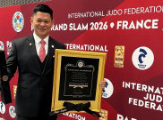 Simbol Pengakuan Dunia, IJF Anugerahkan Black Belt untuk Ketua Umum NOC Indonesia