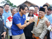Curhat Guru Aput dan Petani Agus kepada Sandiaga Uno