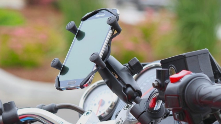 Getaran Sepeda Motor Bisa Merusak Kamera iPhone