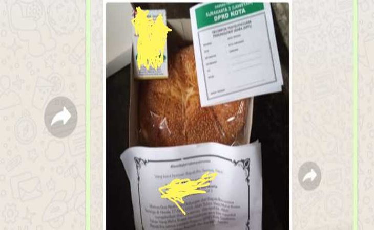 Barang bukti yang dibagikan caleg DPRD Solo Dapil I