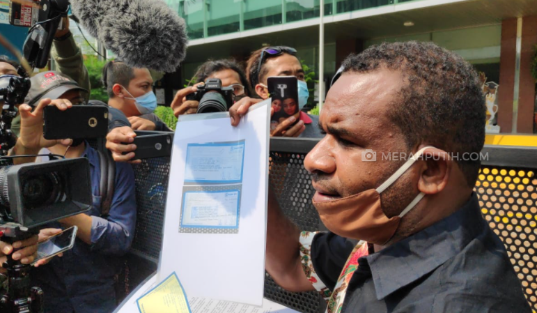 Niat Balikin Dana Beasiswa Veronica Koman ke Gedung LPDP, Sejumlah Warga Papua 'Gigit Jari'