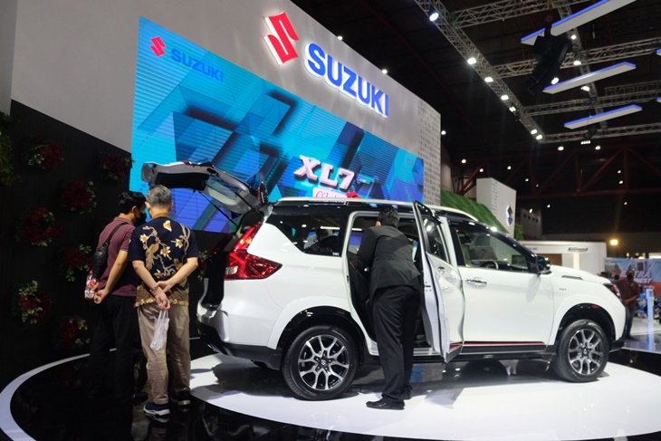Suzuki XL7 Alpha FF Tarik Perhatian Konsumen