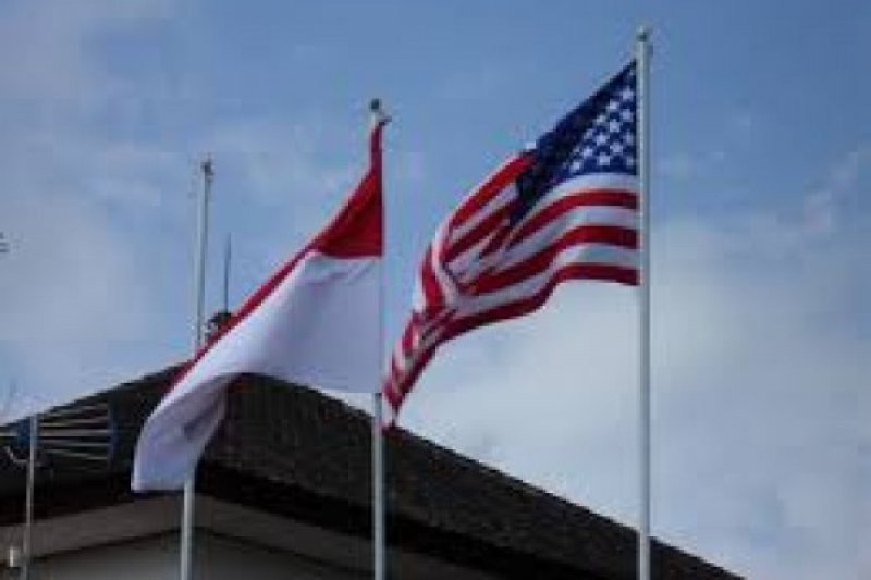 Bendera Indonesia - Amerika. (Foto: Antara)