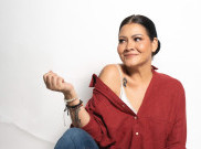 Kolaboratif dan Penuh Pesan, Melanie Subono Hadirkan Lagu 'Cantik Itu Aku'