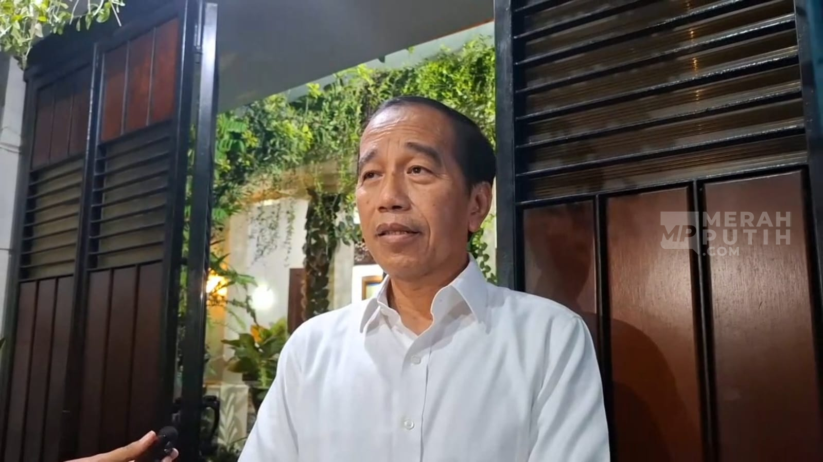 Lukisan Raja Bermahkota Jawa ‘Diberedel’, Jokowi: Negara Demokrasi Kritikan Seniman Kita Hargai
