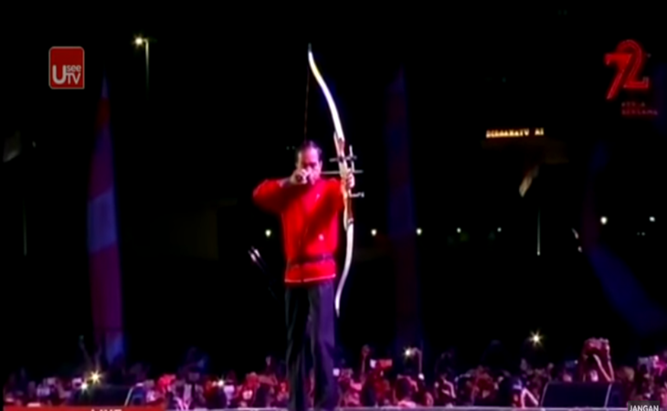 Ketika Anak Panah Presiden Jokowi Hancurkan DIS Pada Kata DISABILITY di Pembukaan Asian Para Games
