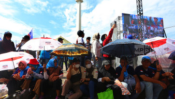 Ribuan Buruh Ikuti Peringatan Hari Buruh Internasional 2026 di Lapangan Silang Monas