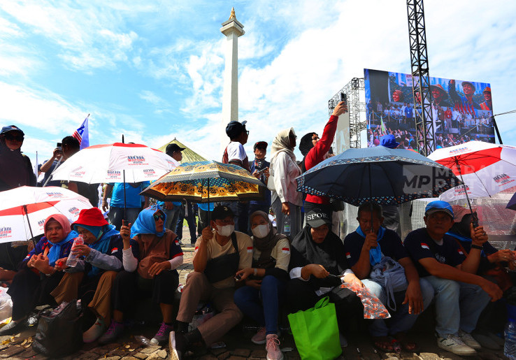 Ribuan Buruh Ikuti Peringatan Hari Buruh Internasional 2026 di Lapangan Silang Monas