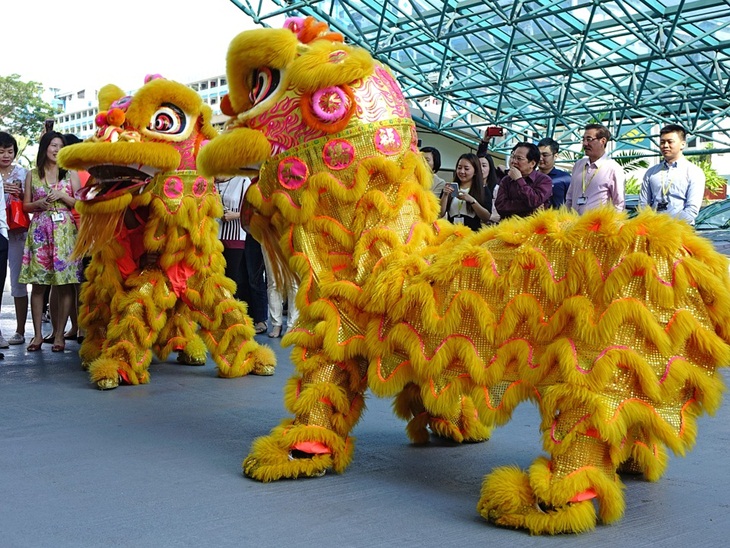 Pertunjukan barongsai. (Foto: Pixabay/cegoh)