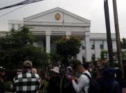 Marah Rizieq Shihab Disidang Online, Pengacara Bandingkan dengan Amerika