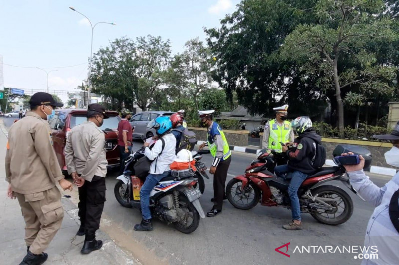  Satgas COVID-19 Masih Temukan Bermacam Pelanggaran PPKM Darurat di Bekasi, Apa Saja?