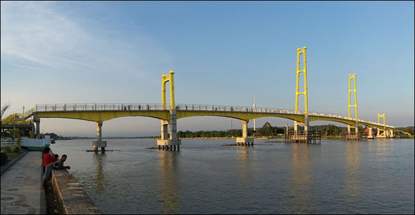 Jembatan Repo-repo