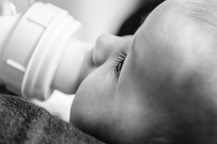 Susu ekslusif bersifat lebih mudah dicerna oleh bayi. (Foto: Pixabay/aganyga)
